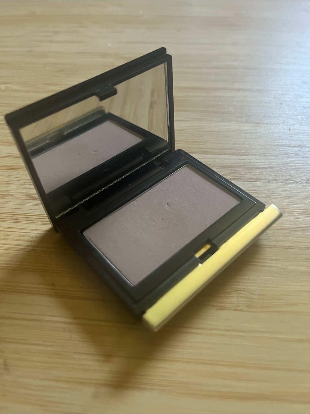 Kevyn Aucoin contour Light